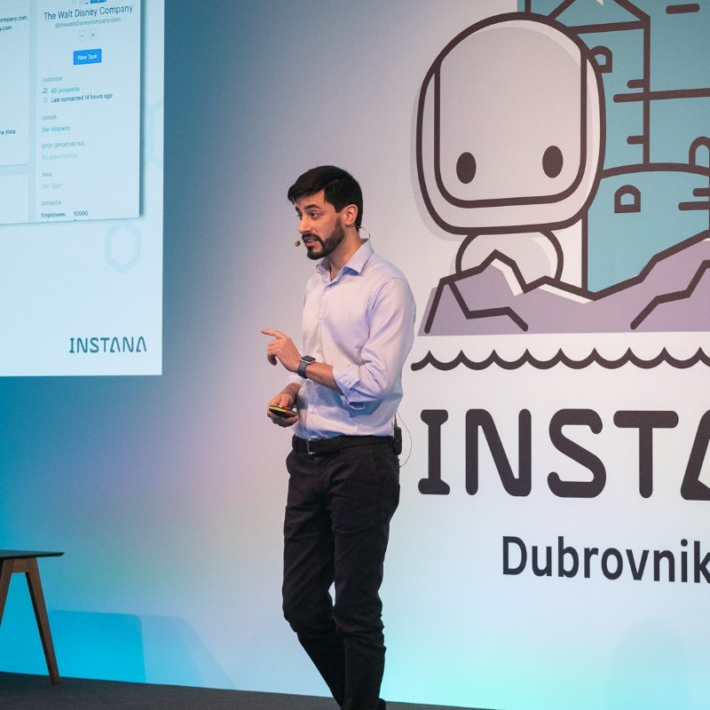 Enrico Bruschini presenting at the Instana Dubrovnik keynote